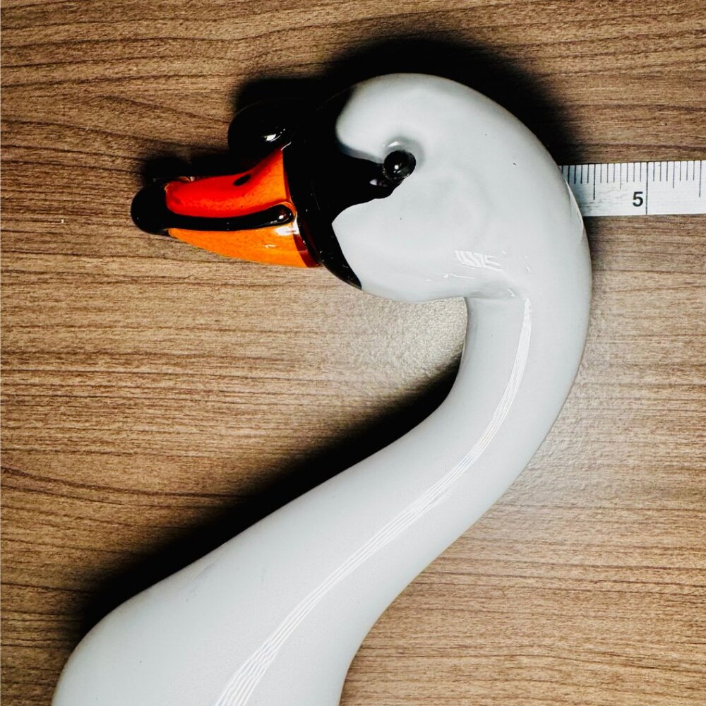 Langham Glass England Hand Painted Swan - Picture 13 of 13